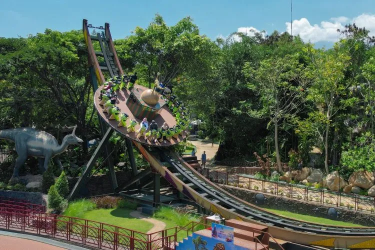 Wahana seru di Jatim Park 1 Batu dengan berbagai pilihan permainan untuk segala usia